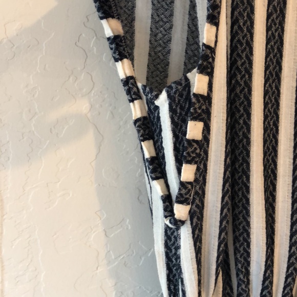 Universal Thread Romper - Picture 5 of 5